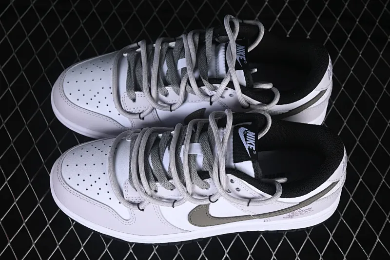 All categories Nk SB Dunk Series Nk SB Dunk Low High-end customized low-top sneakers Nike SB Dunk Low Black and gray straps Low-top casual sneakers CW1590-100
